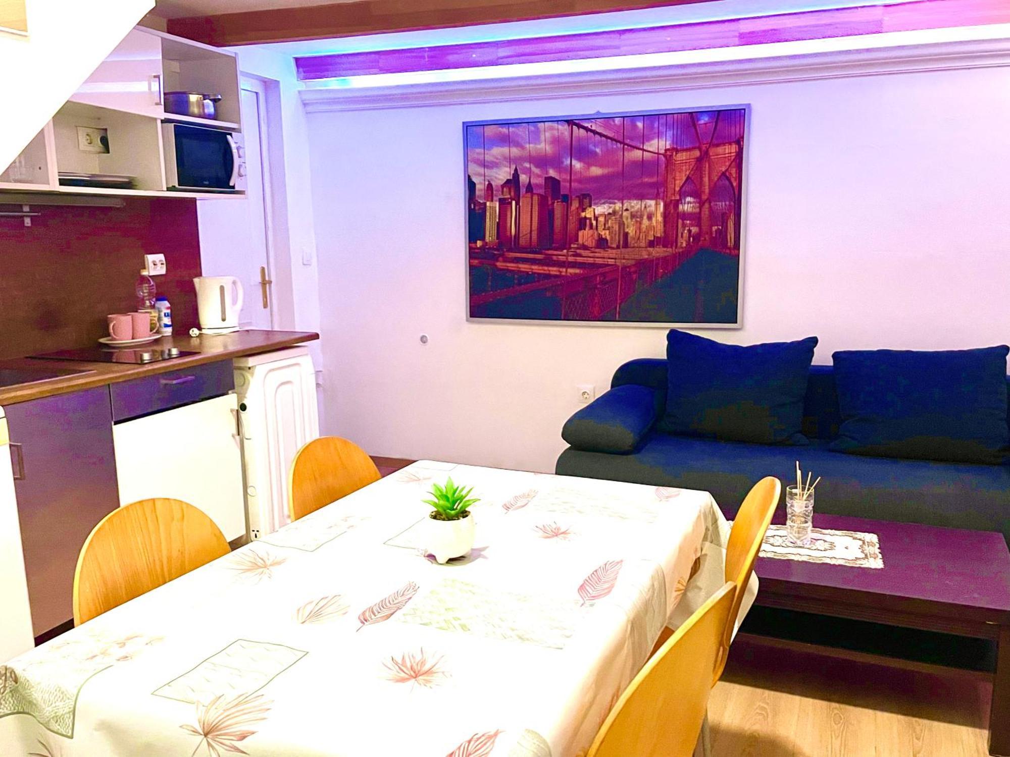 Lola Apartment Budapest Esterno foto